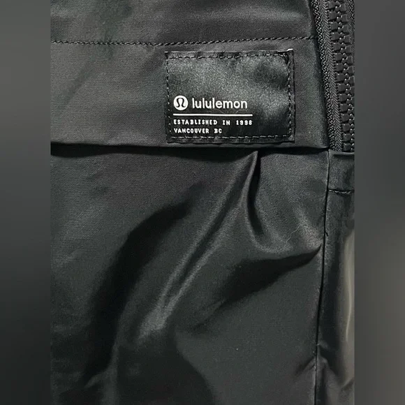 Lululemon Everyday Backpack 2.0 Laptop Office Travel Gym School Work Casual - Picture 6 of 16